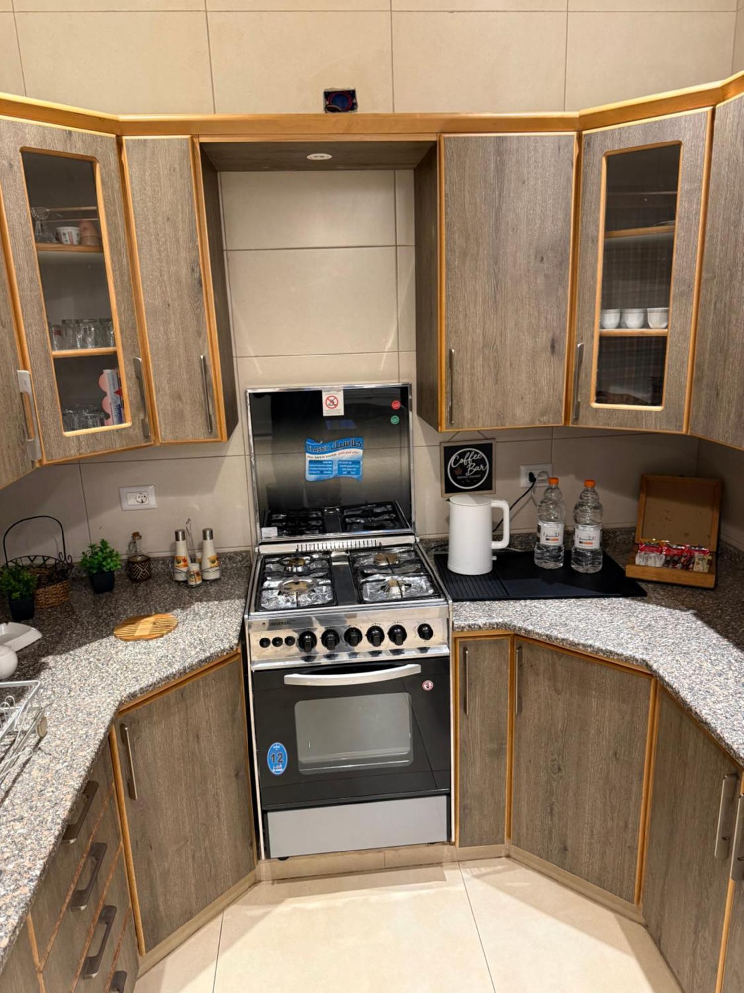 Oak Farm مزرعة البلوط ‘Ajlūn